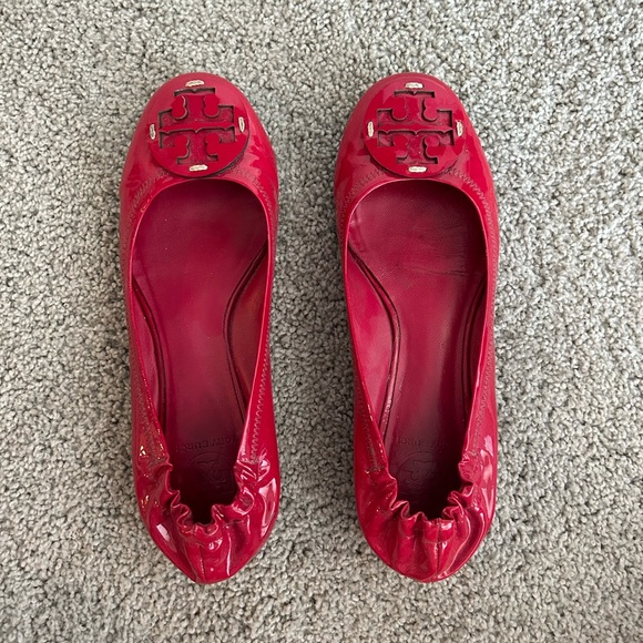 Tory Burch Hot Pink Patent Leather Ballet Flats Reva 7.5 - Picture 2 of 5